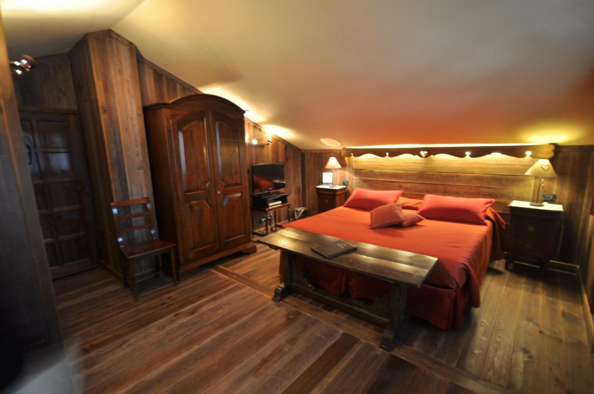Hotel Maison Saint Jean Courmayeur Exterior photo